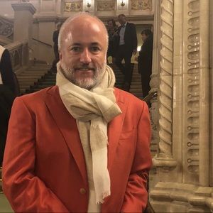 Meet your Posher, Dennis